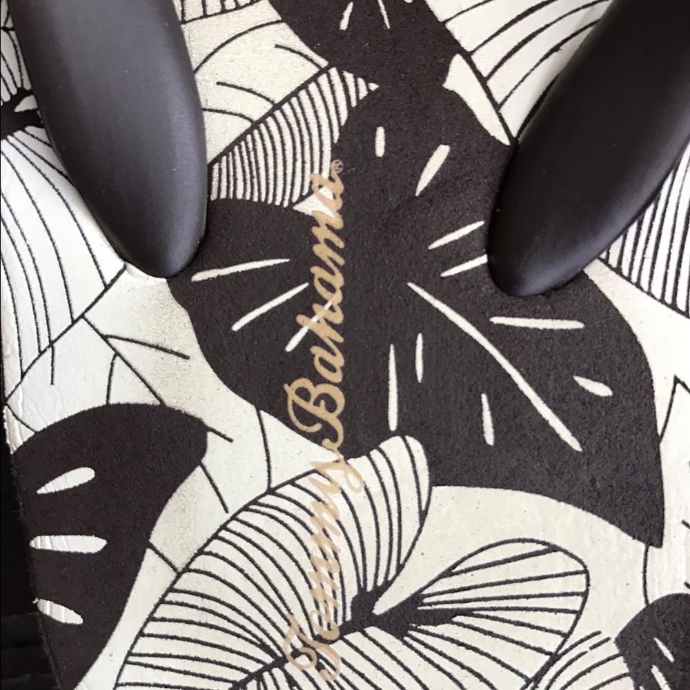 Tommy Bahama Sandals